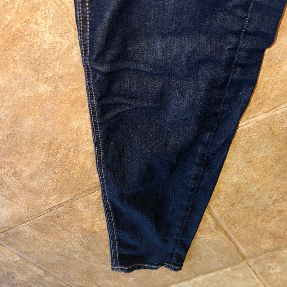 Silver Jeans Women's Dark Blue Skinny Jeans 29” waist and length - Picture 4 of 7